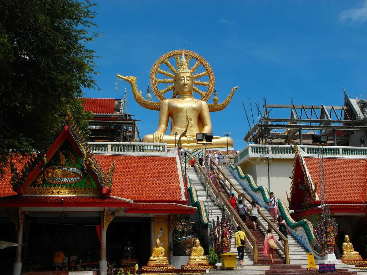 Big Buddha (Wat Phra Yai)