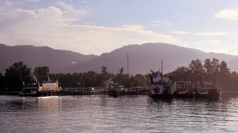 Lipa Noi Pier (Raja Ferry)